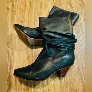 Dingo Black Heeled Boots